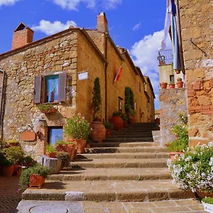https://casa-gioia-pienza.it-tuscanyhotel.com