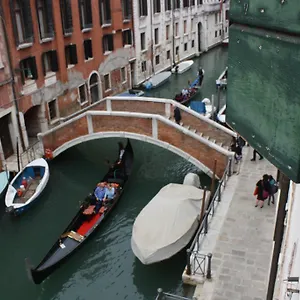 https://mario-apartment.hotelinveneto.com